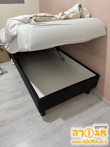 מיטת יחיד עם ארגז מצעים
