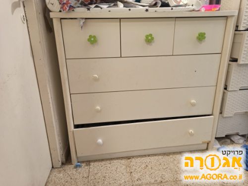 שידת החתלה