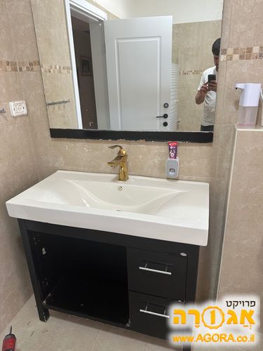 ארון אמבטיה