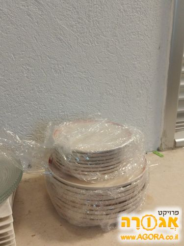 צלחות