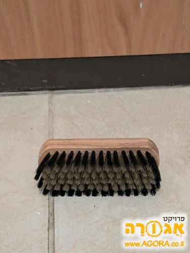 מברשת מיני מעץ