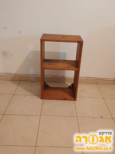 כוננית ספרים קטנה: 2 תאים