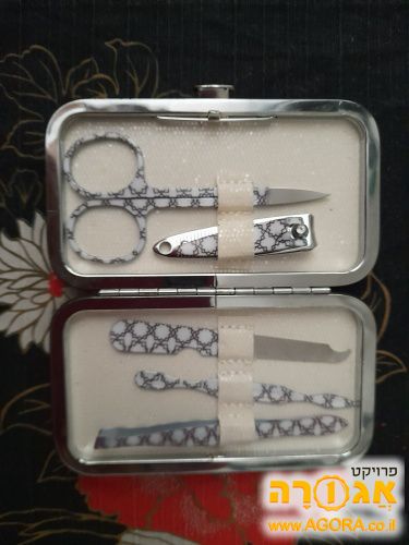 ערכת מניקור קטנה