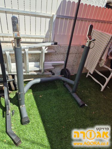 מתקן להנחת משקולות ואימון