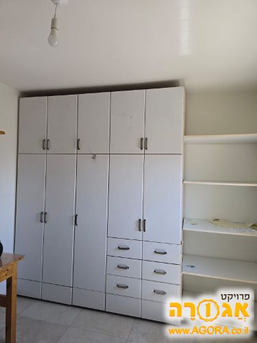 ארון קיר