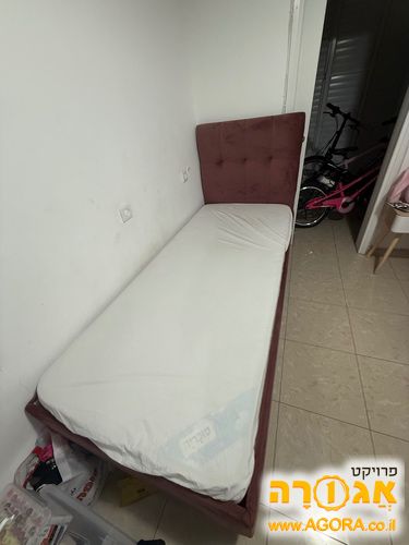 מיטת יחיד