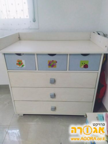 שידת החתלה