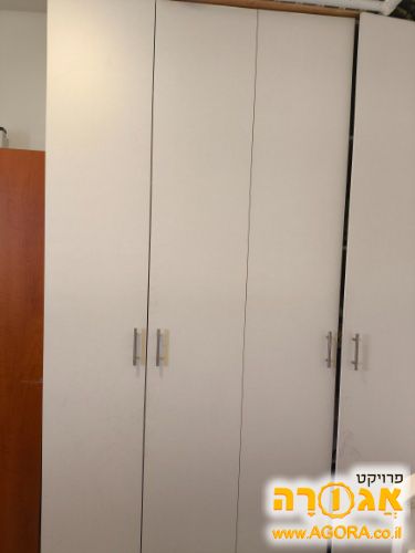 ארון בגדים