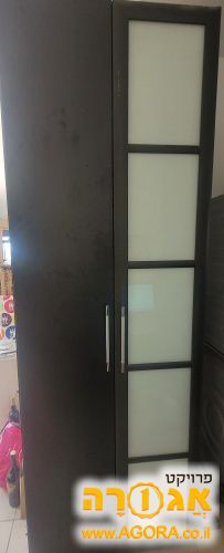 2 ארונות בגדים