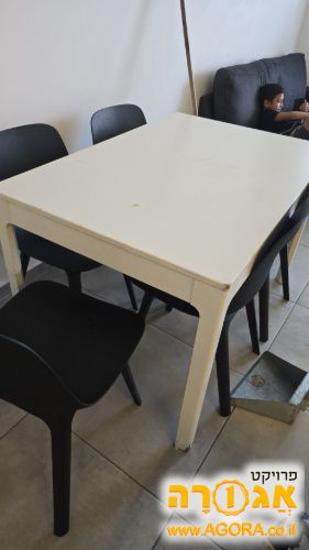 שולחן