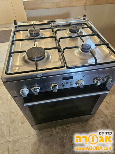 תנור עם כיריים