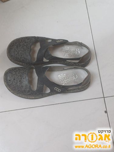 סנדלים אורטופדיות לנשים