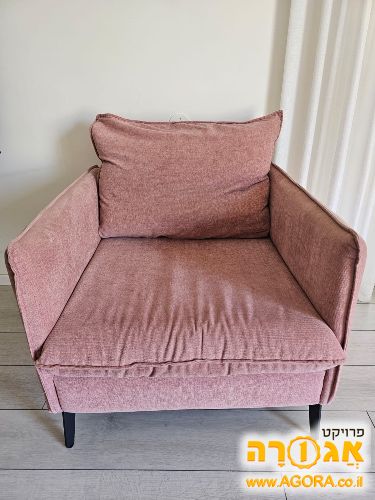 כורסא לסלון במצב מצויין