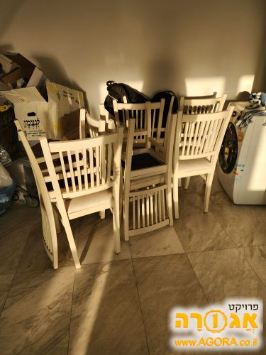 כיסאות פינת אוכל