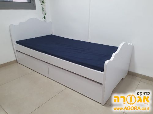 מיטת נוער