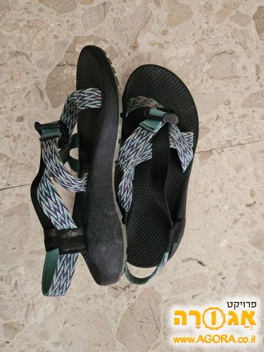 סנדלי טיולים