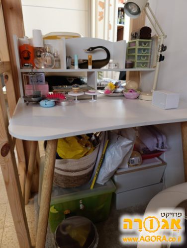 שולחן כתיבה חמוד