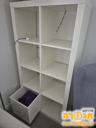 כוננית איקאה