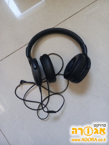 אוזניות חוטיות