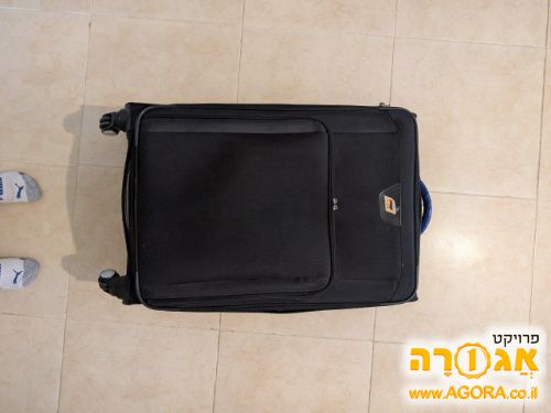 מזוודה גדולה Andre במצב סביר