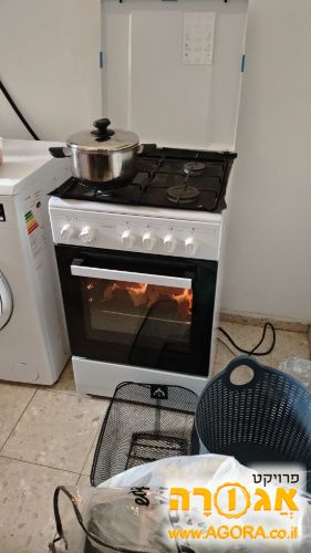 תנור עם כיריים