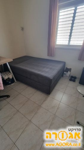 מיטה וחצי עם ארגז מצעים