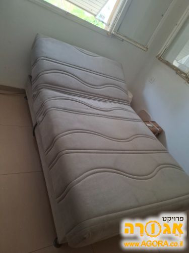 מיטה וחצי מתכווננת
