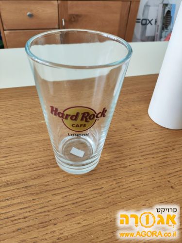 כוס הארד רוק קפה לונדון