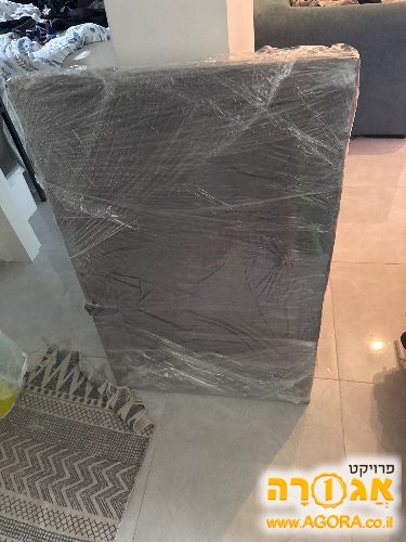 טלויזיה ישנה אבל עובדת - קצת כבדה