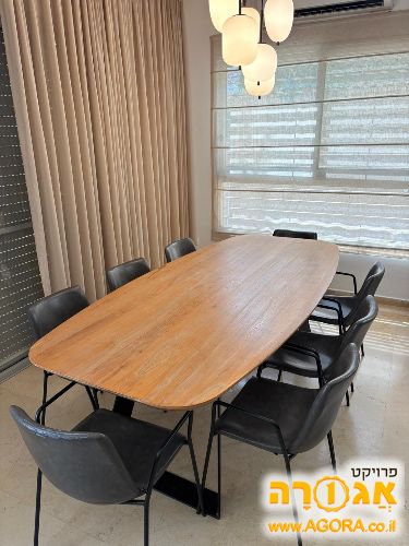 כיסאות לפינת אוכל