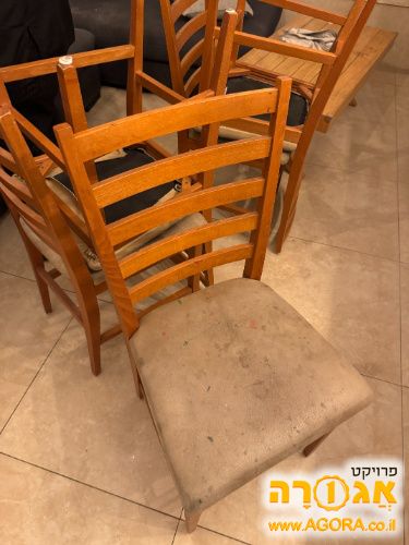 כסאות
