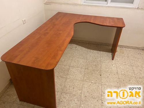 שולחן משרד