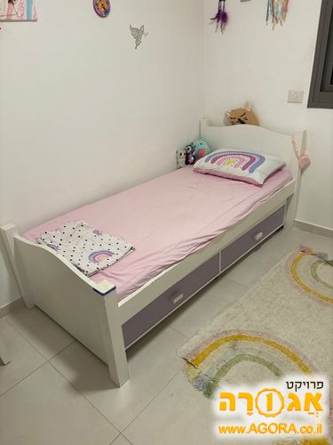 מיטת ילדים של עצמלה