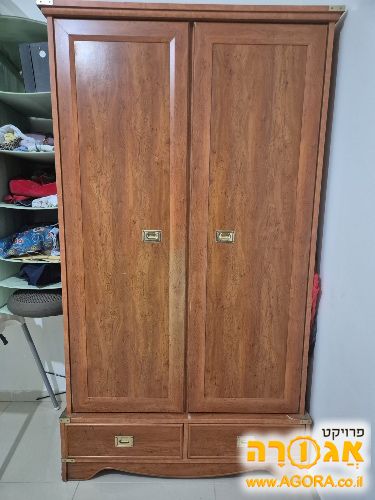 ארון בגדים
