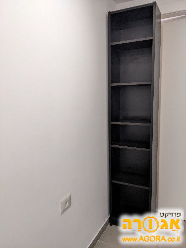 כוננית איקאה