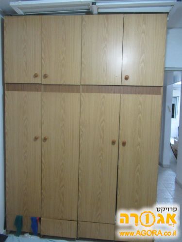 ארון בגדים