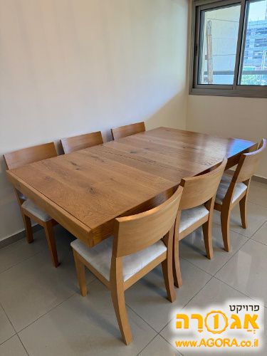 פינת אוכל מעץ ו- 6 כסאות