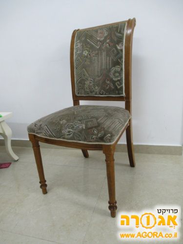 8 כיסאות סלון