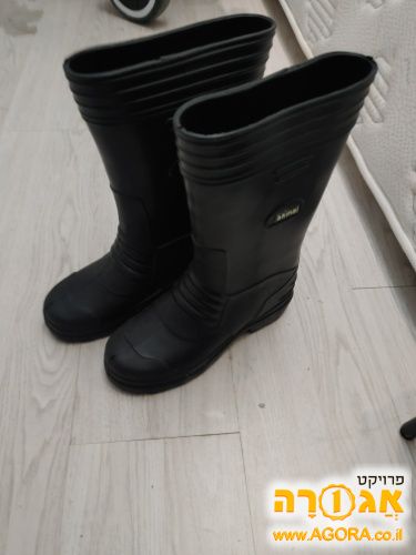 מגפיים