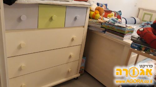 שידת החתלה