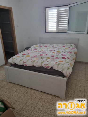 מיטה זוגית