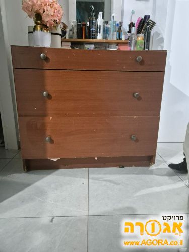 שידה 4 מגירות