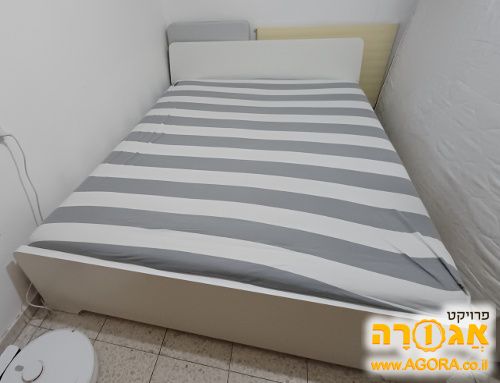 מיטה זוגית