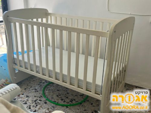 מיטת תינוק