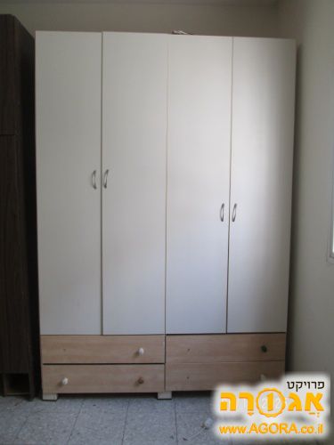ארון 4 דלתות