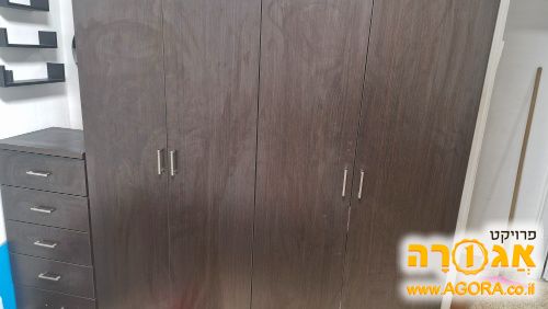ארון שתי דלתות שידה וקומודה