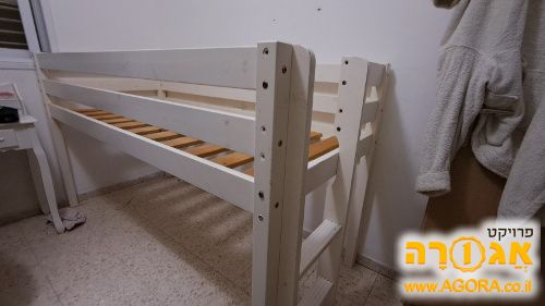 מיטה גבוהה