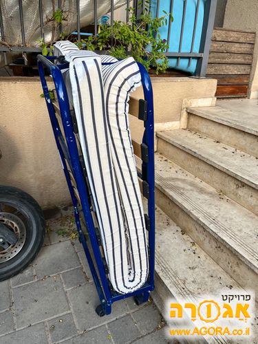 מיטה מתקפלת של איקאה במצב חדש