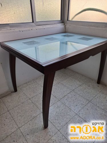 שולחן עבודה/פינת אוכל