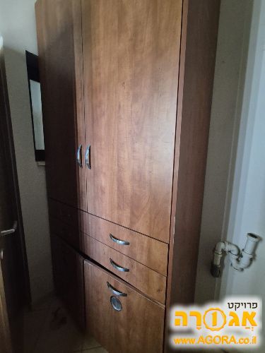 ארון לחדר שירות